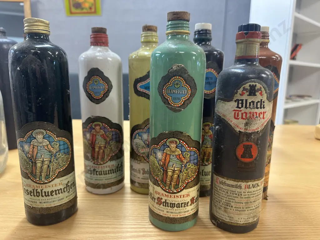 Selection Of Vintage Beameister Stone Bottles Etc  Image 1++